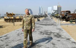 Парк военных трофеев открыл Алиев
