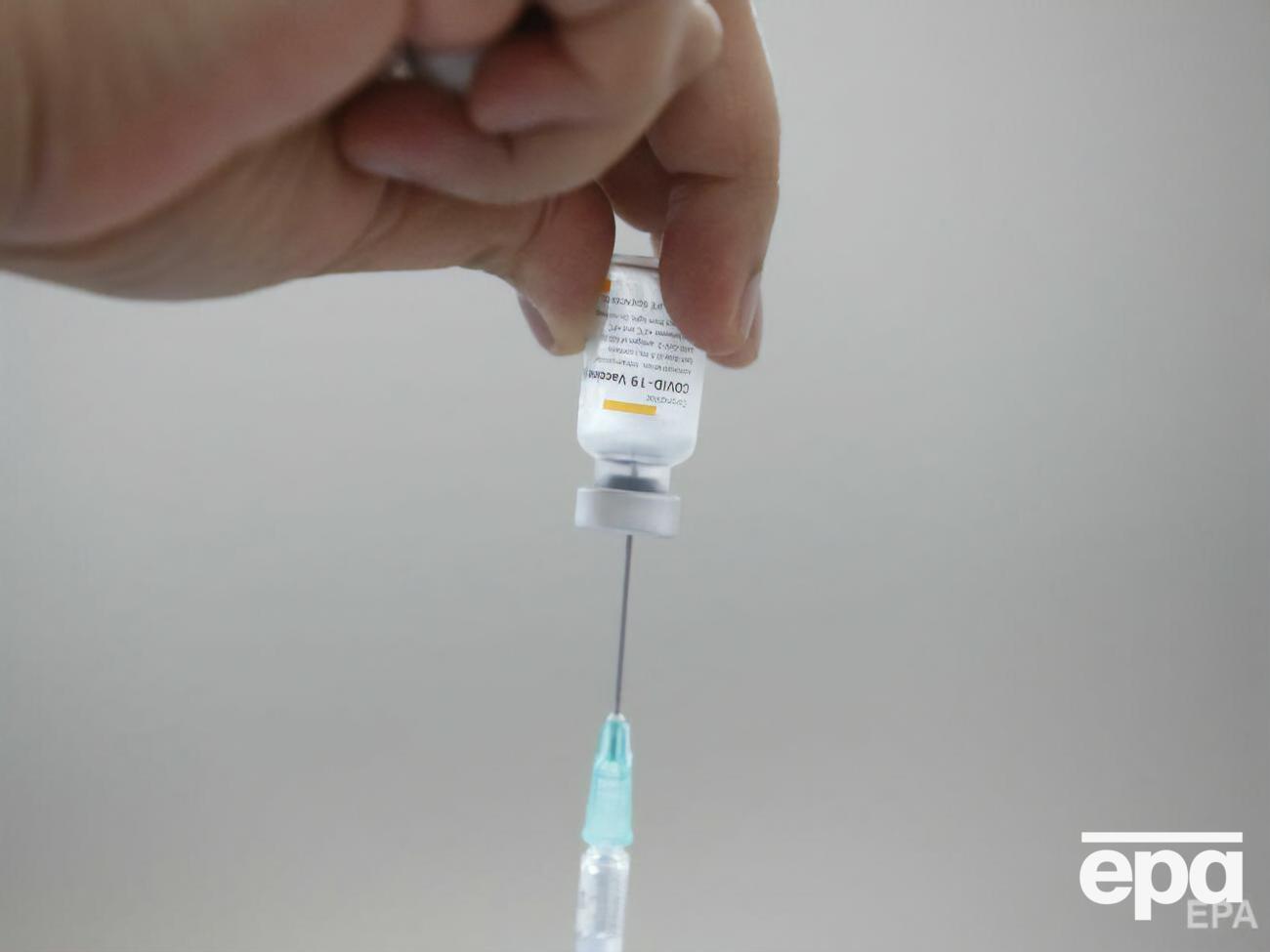 CoronaVac привезли в Украину 25 марта