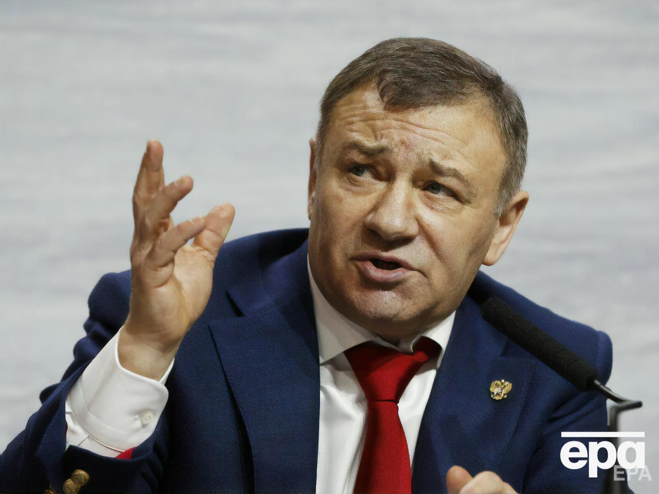 Ротенберг є головою ради директорів компанії, яка була генпідрядником будівництва моста в окупований Крим