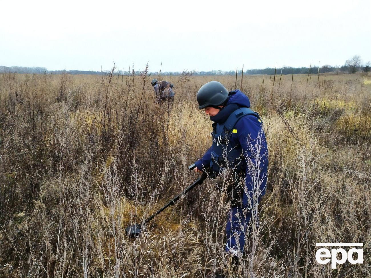 Пиротехники обследовали почти 9,4 тыс. га территории