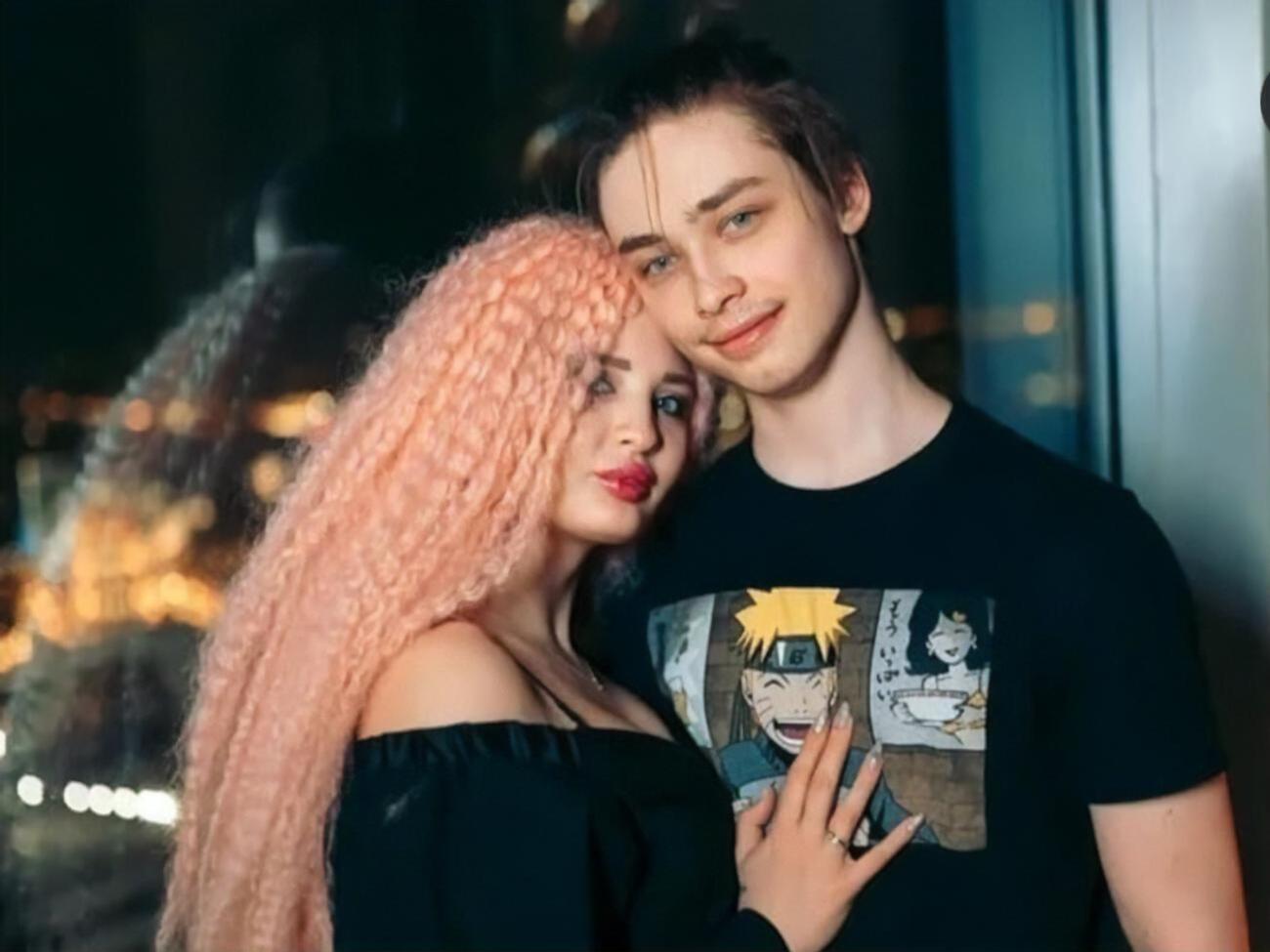 У лютому 2021 року Архип Глушко зробив Мелісі пропозицію