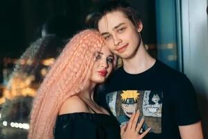 У лютому 2021 року Архип Глушко зробив Мелісі пропозицію