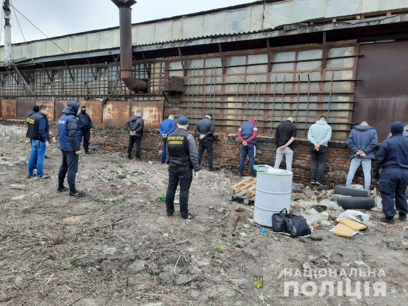 Обшуки проводили 12 квітня