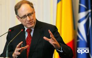 Во времена аннексии Крыма и начала российской агрессии на востоке Украины Вершбоу был заместителем генерального секретаря НАТО