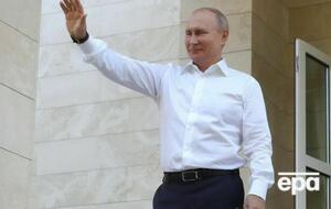 Российские пропагандисты создали Путину образ человека, у которого костюмы одного покроя, пять галстуков и простые рубашки