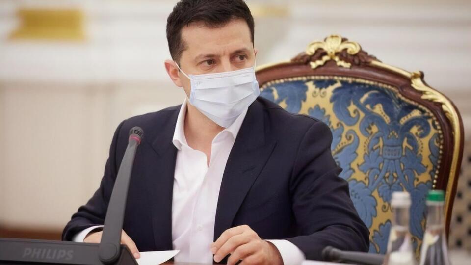 Президент подписал закон 15 апреля