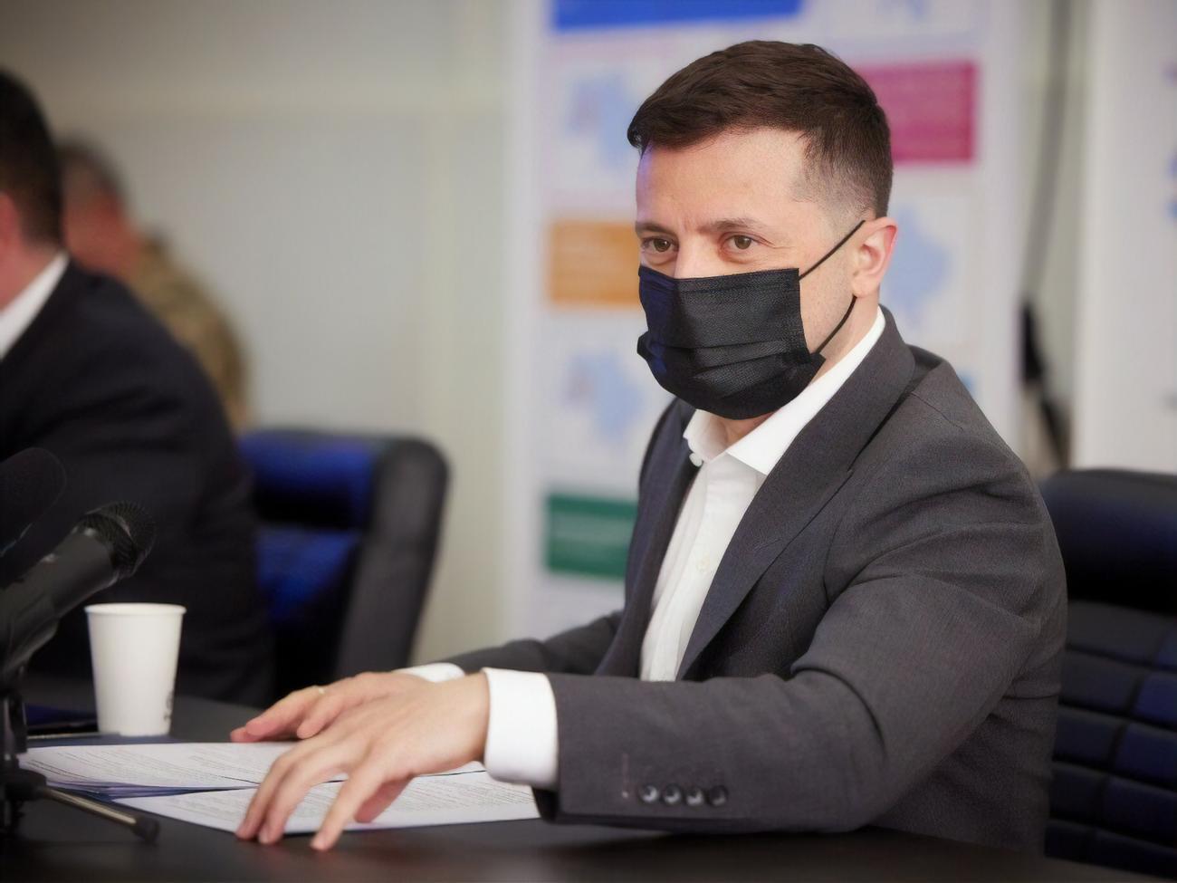 Зеленський: Олігархи будуть перетворюватися на бізнесменів