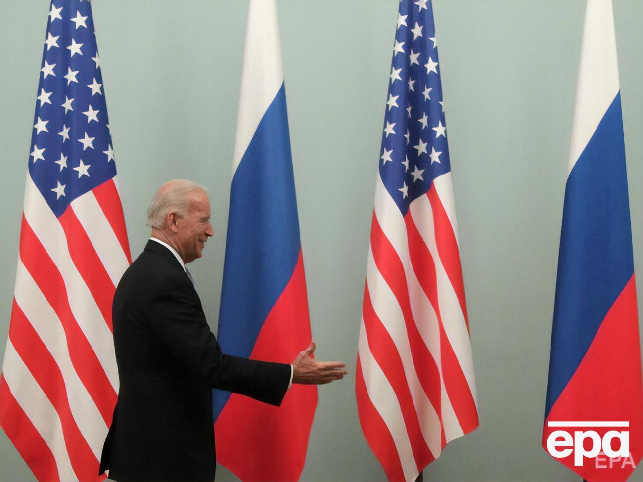 Президент США сподівається на можливість побудувати стабільні та передбачувані відносини з Росією, повідомили в Білому домі