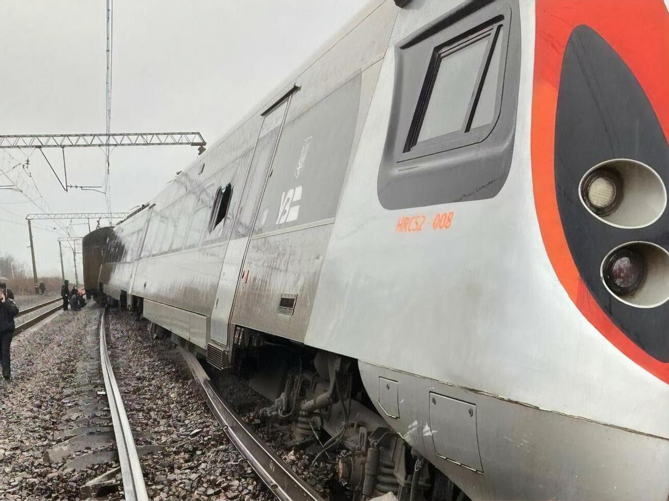 У момент аварії у вагонах потягу перебувало 88 пасажирів