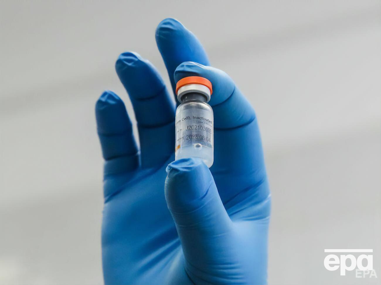 Первая партия CoronaVac поступила в Украину 25 марта