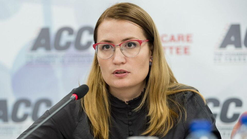 Стефанишина – Степанову: Ви не здатні забезпечити Україну життєво важливими вакцинами