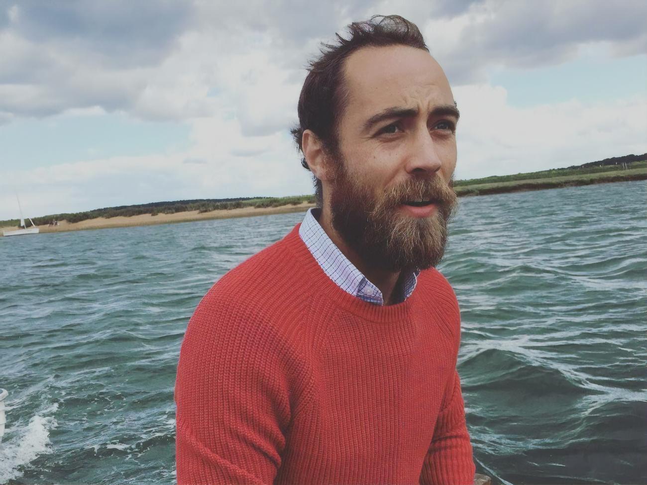 Молодший брат герцогині Кембриджської Джеймс Міддлтон займається виробництвом кормів для собак