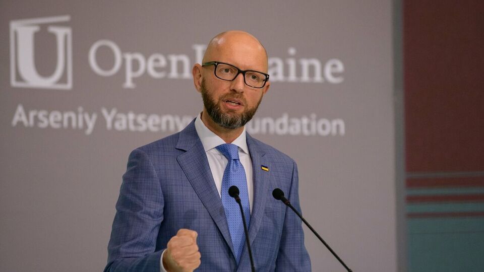 Яценюк: Украинский народ верит, что наше будущее – в НАТО и Евросоюзе