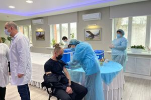 Очікують, що щеплення зроблять приблизно 800 тис. працівників МВС та їхніх сімей