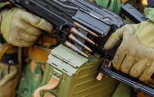 Наприкінці березня РФ почала нарощувати військову присутність в окупованому Криму та біля кордону України