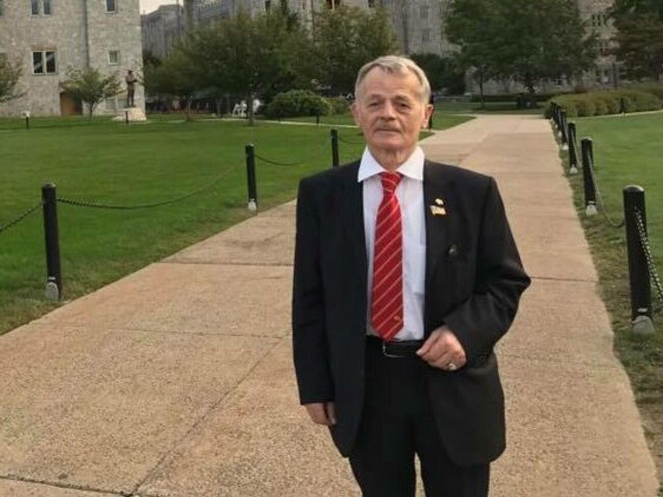 Джемілєв зазначив, що у радників президента різні погляди