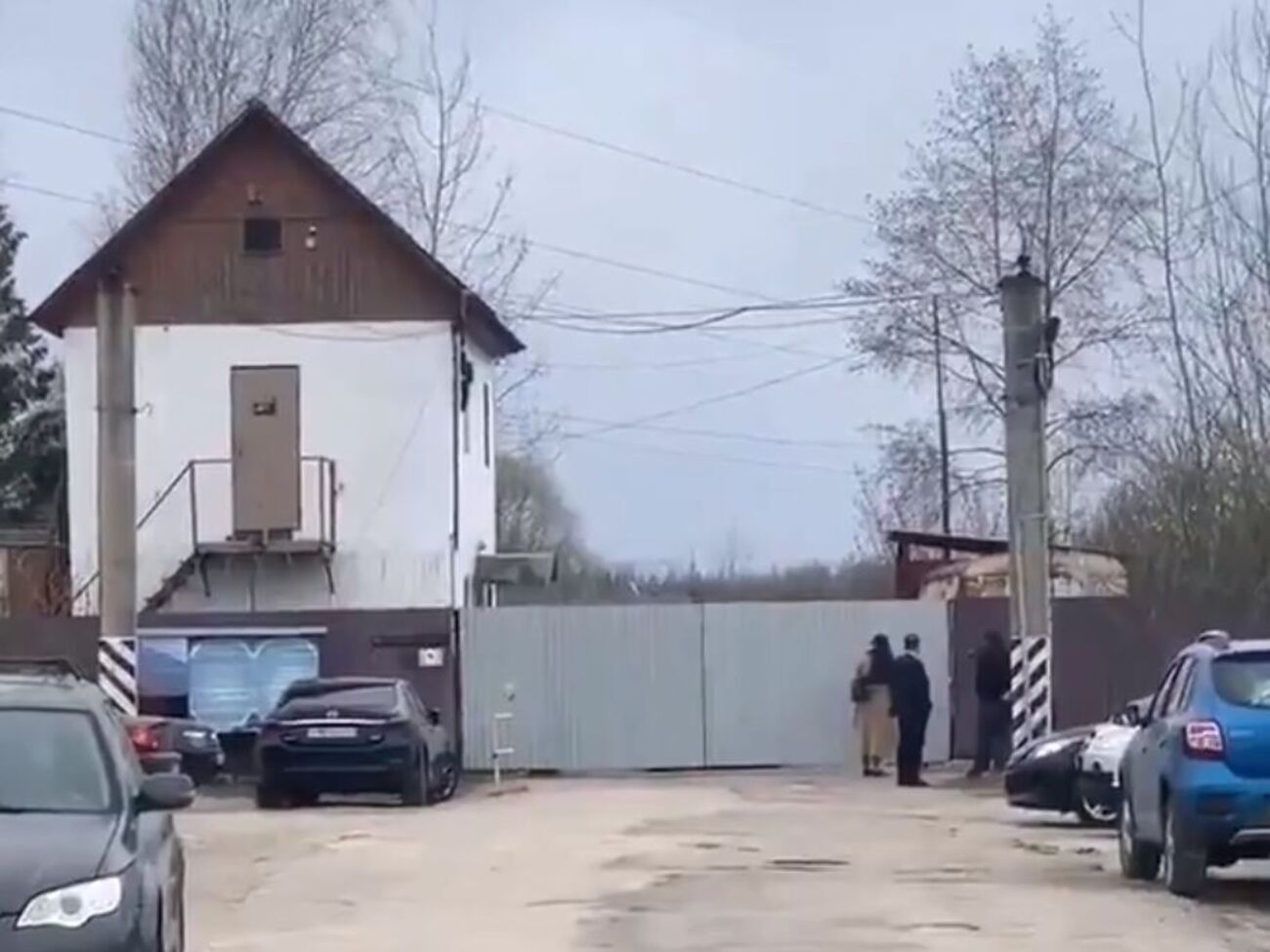 Врачи говорят, что два часа просились к Навальному