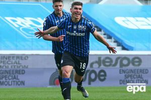 Малиновский забил мяч "Ювентусу" дальним ударом