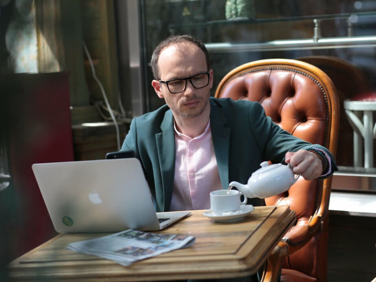 Стартовую цену на свой коллаж Малюська установил в один эфириум ($2196)