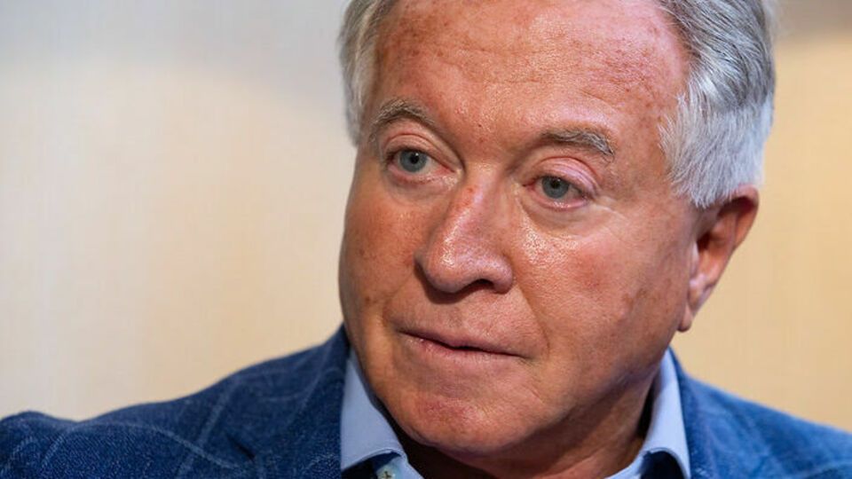 Гінзбург: Я не є палким шанувальником принцеси Діани. Я купив кольє тільки з однією метою