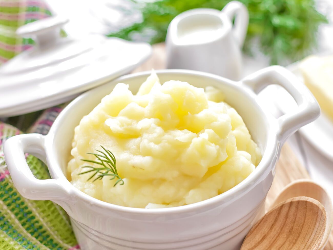 Клопотенко:&nbsp;Чтобы сбалансировать жирный вкус, в игру вступают соленые огурцы