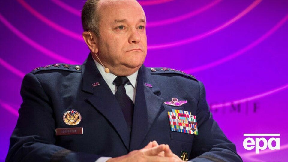 Брідлав: Якщо Росія задіє всю свою військову міць і кине її на кордон з Україною, то Україна опиниться у вкрай важкому становищі