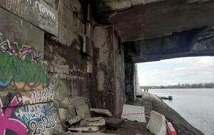 В "Киевавтодоре" отметили, что мост не обновляли с момента его строительства в 1965 году