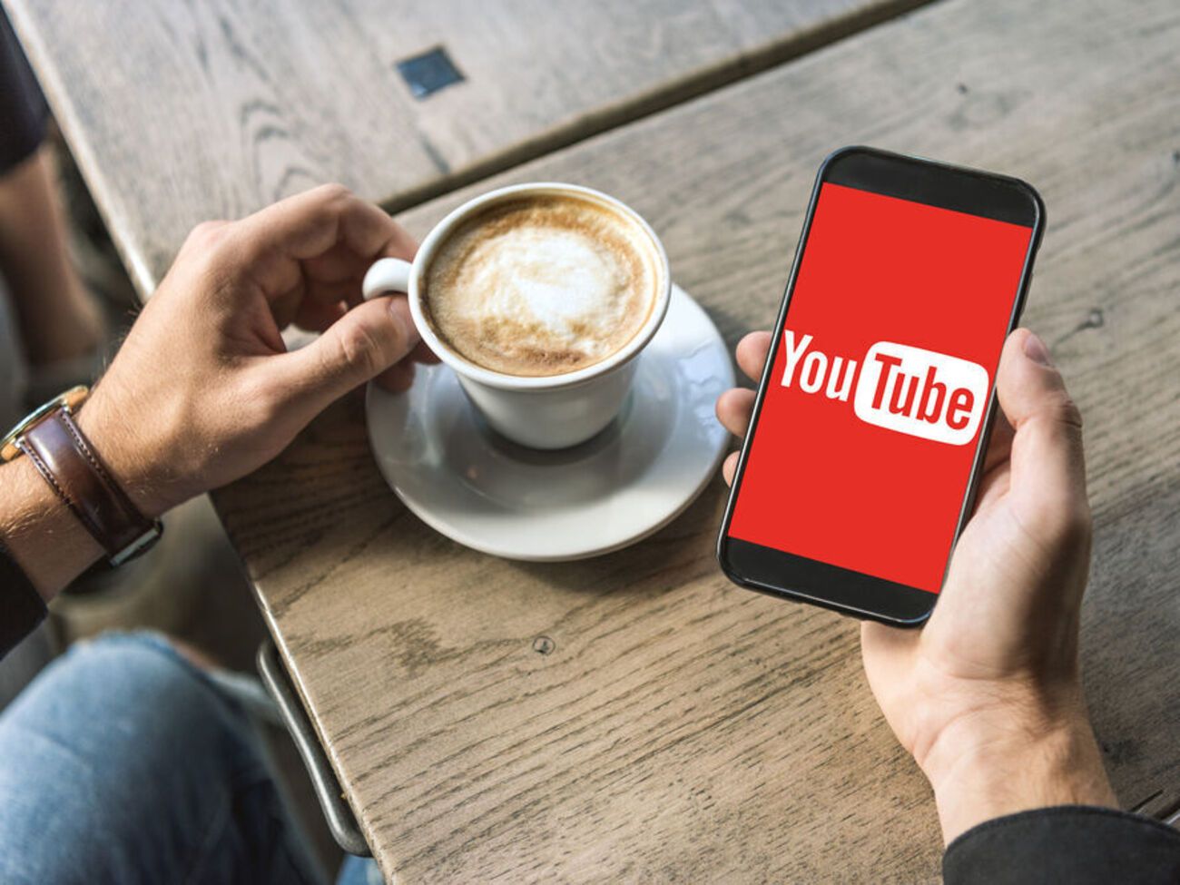 YouTube появился в 2005 году