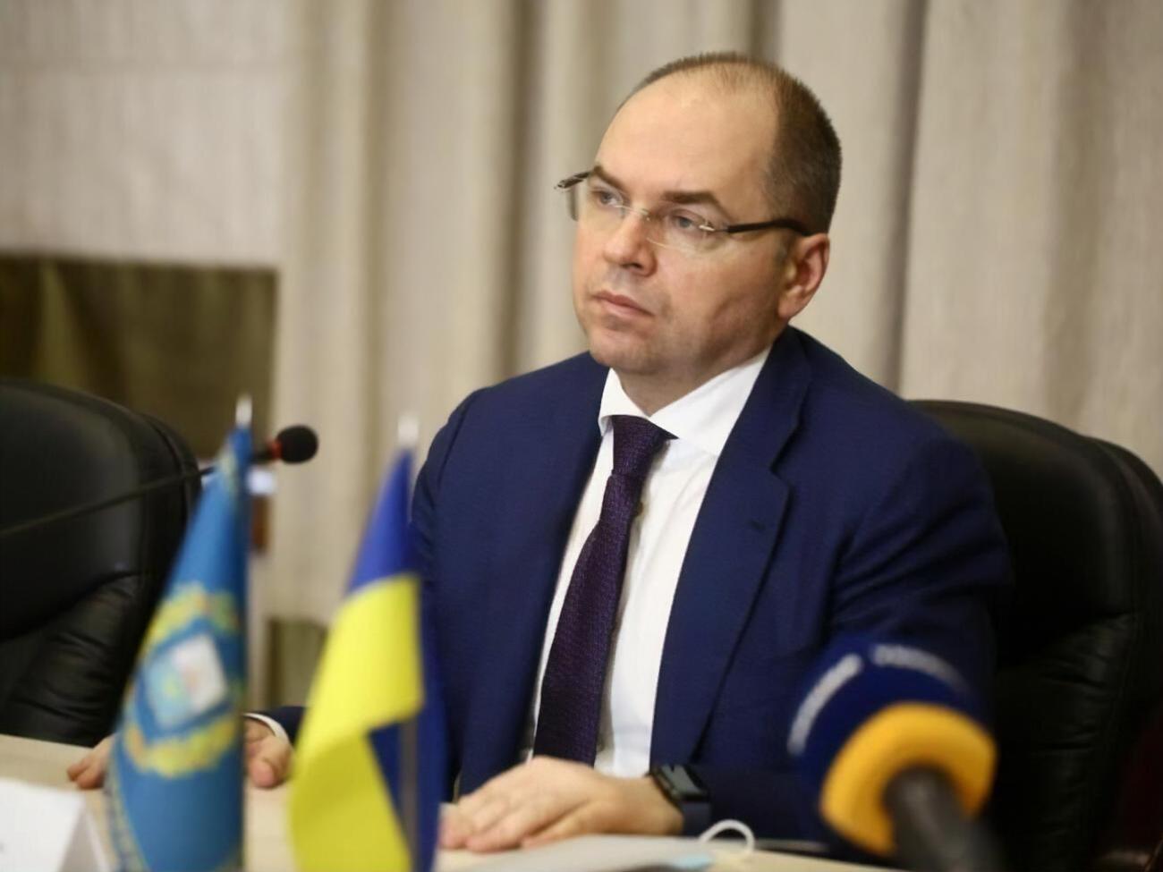 Проживает Степанов в квартире, принадлежащей его жене