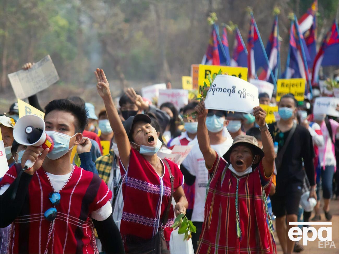 У М'янмі 27 березня відбулися найжорсткіші розгони протестів, силовики застрелили щонайменше 114 осіб