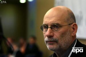 Акунін: У протидії опонентів, один із яких сидить у в'язниці, завжди програє той, хто посадив до в'язниці, тому що той, хто сідає у в'язницю, стає практично невразливим