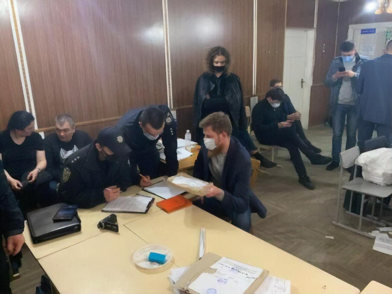 Пересчет результатов голосования на участках Ивано-Франковской области еще продолжается