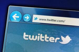 Роскомнадзор начал замедлять работу Twitter с 10 марта