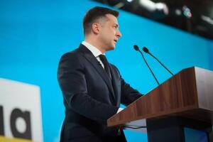 Зеленський анонсував зміну митного законодавства