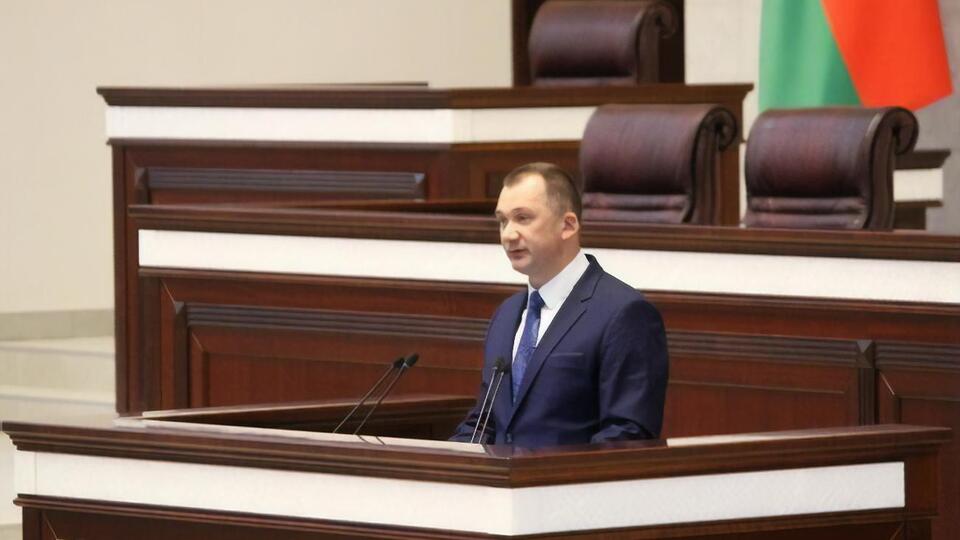 На журналистов распространяется требование по соблюдению порядка наравне с участниками массовых мероприятий, сказал Кубраков