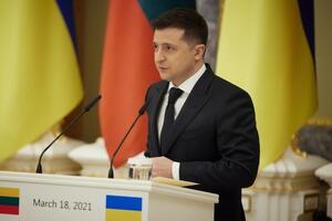 Зеленский объявил о старте работы Центра противодействия дезинформации