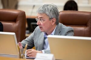 Ткаченко назвал исключительным решение о санкциях против "телеканалов Медведчука"