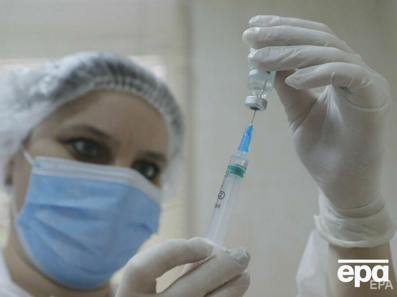 Вакцинация началась в Украине 24 февраля