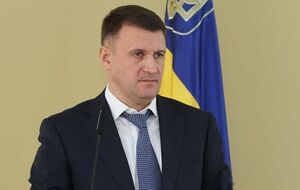 Вадим Мельник: Под нашим офисом на Львовской площади появились митингующие, которые выкрикивали свои требования, заглядывая в мобильные телефоны