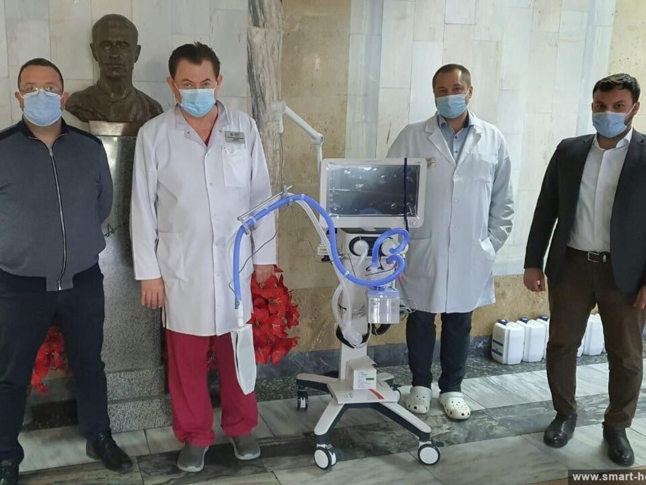 У 2020 році обсяг благодійної допомоги, наданої Фондом Вадима Новинського й бізнесами "Смарт-Холдингу" в боротьбі з пандемією коронавірусної інфекції, перевищив 100 млн грн