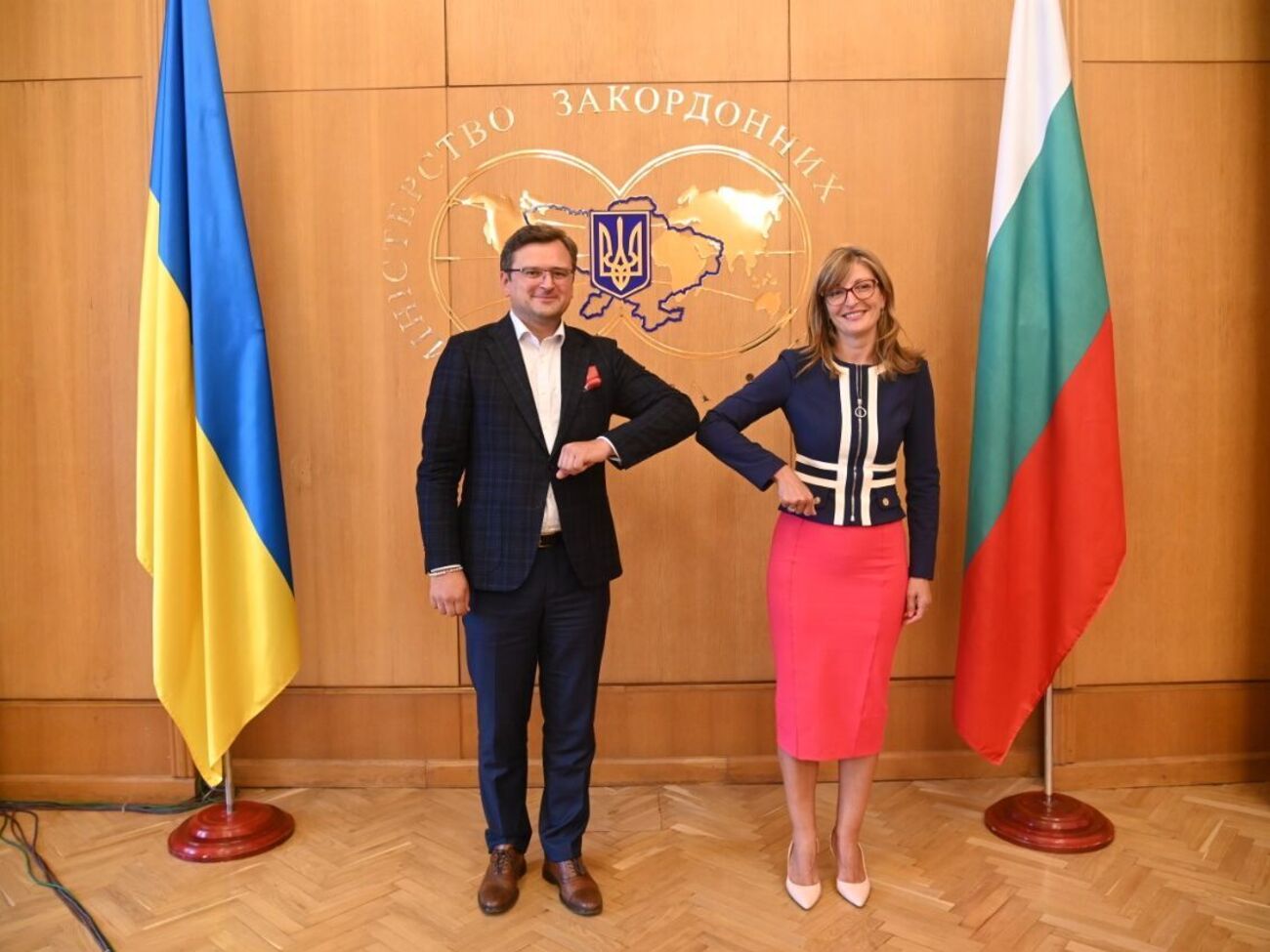 Захариева заверила в солидарности Болгарии с Украиной