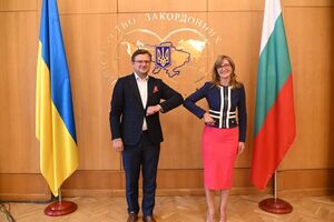 Захариева заверила в солидарности Болгарии с Украиной