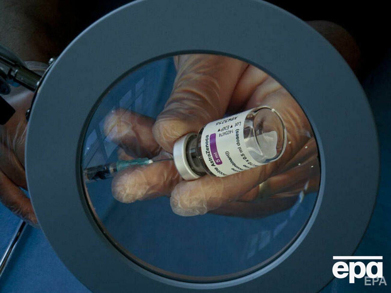 Новую партию вакцины&nbsp;AstraZeneca хотят использовать за "два &ndash; три дня, чтобы показать способности системы здравоохранения"