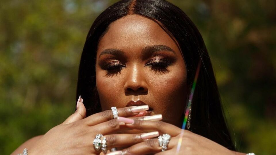 Lizzo у своїй творчості пропагує бодіпозитив