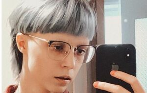 Із березня 2021 року Анна Марія Єфремова називає себе Сергієм Єфремовим