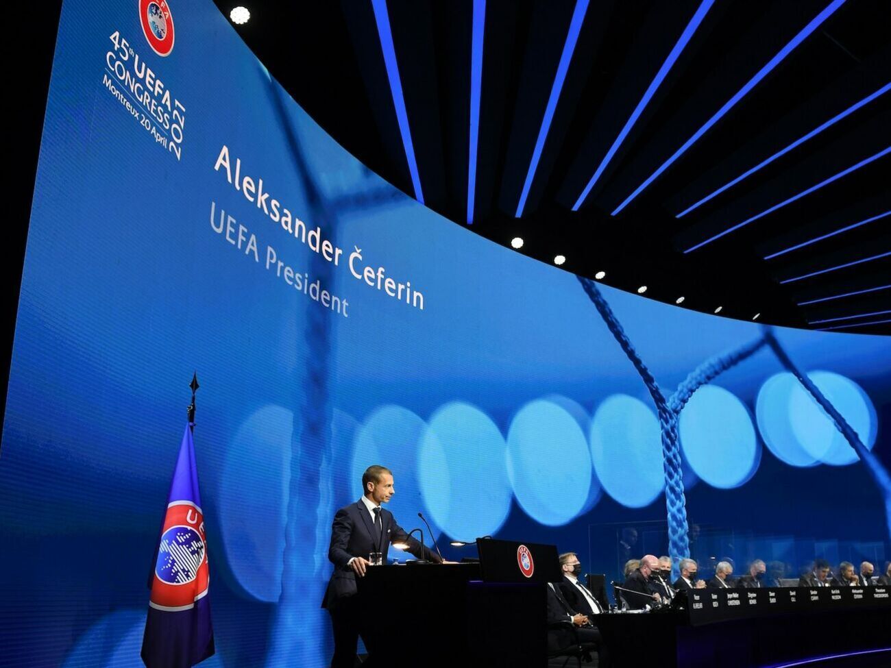 Президент УЕФА Чеферин отдельно обратился к английским клубам:&nbsp;Джентльмены, вы совершили огромную ошибку. Вернитесь. Опомнитесь