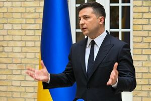 Зеленский: Хочет ли войны Украина? Нет. Но готова ли она к ней? Да