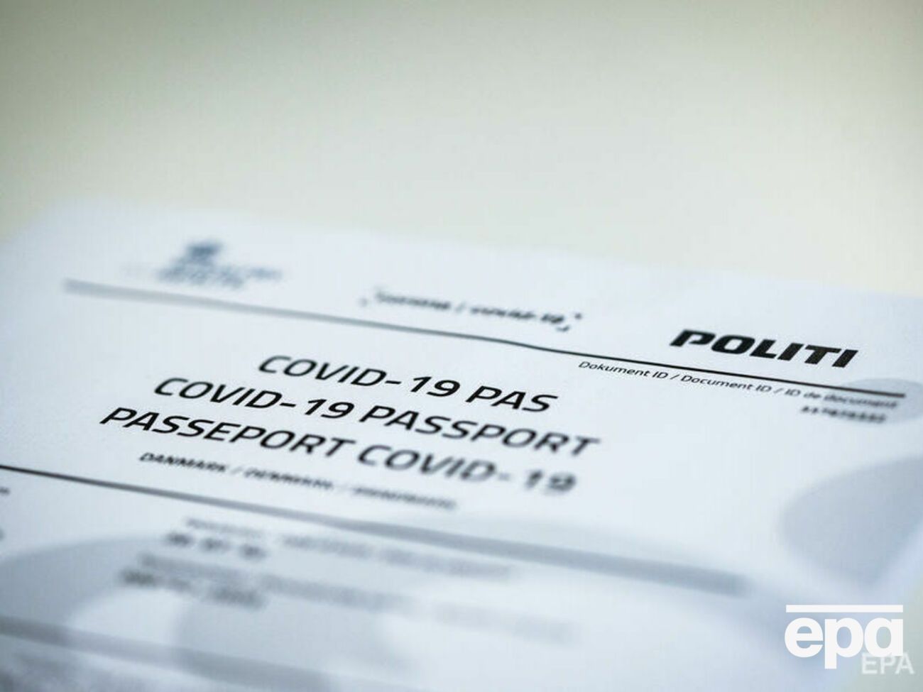 Дания уже ввела COVID-паспорта