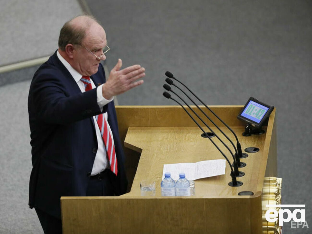 Зюганов:&nbsp;А те, кто собирается развернуть войну на Донбассе, &ndash; это сумасшедшие люди