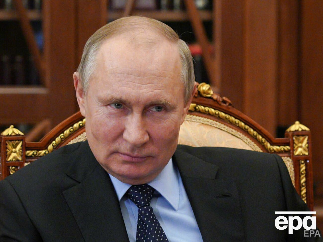 Путин надеется, что никому "не придет в голову перейти в отношении России "красную черту"